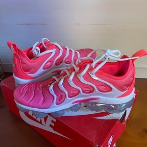 Air Vapormax Plus | 8.5 W